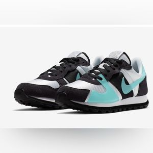 Nike V-Love OX Release